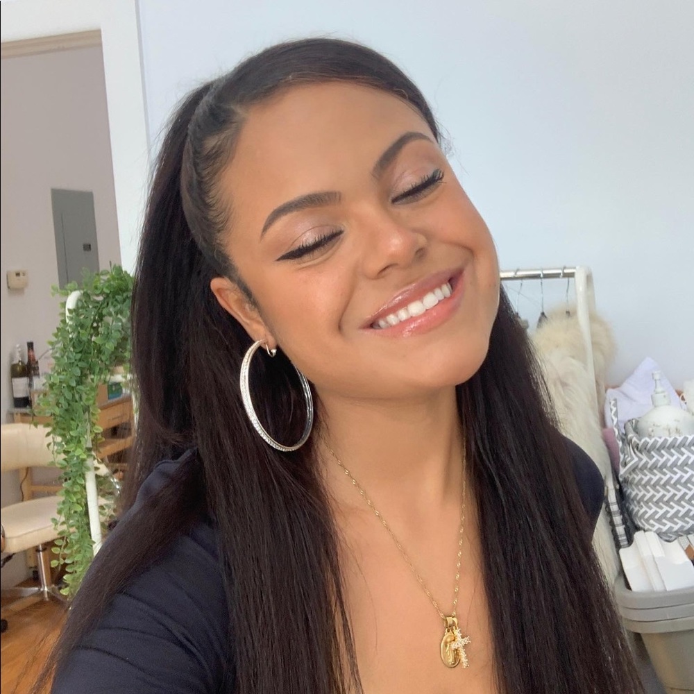 Meet your Posher, Sydney